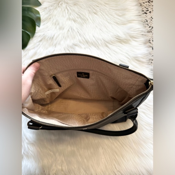 ❤️ Gorgeous Kate Spade Purse - Picture 5 of 14